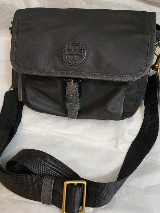 Tory Burch Handbags - Tory Burch Black Scout Nylon Crossbody Bag w/ Adjustable Strap
